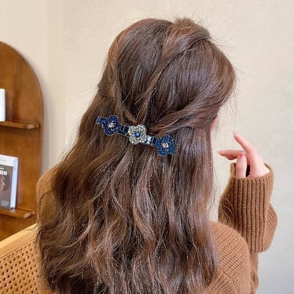 4 stk. Treblomsters sidehårclips, glitrende rhinestone blomsterhårclips, hårclips til kvinner, hårinndelingsclips for kvinner og jenter