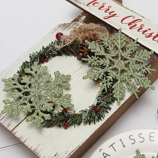 Plastjulkulor med glitter i snöflingform, julgransdekorationer, 10 cm, set om 36, lime