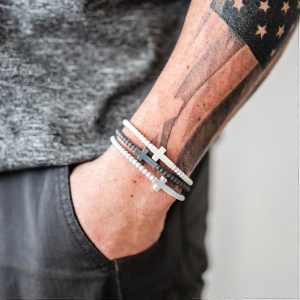 Jeesus-rannekorut - Ristirannekoru silikonista Alloy Medium