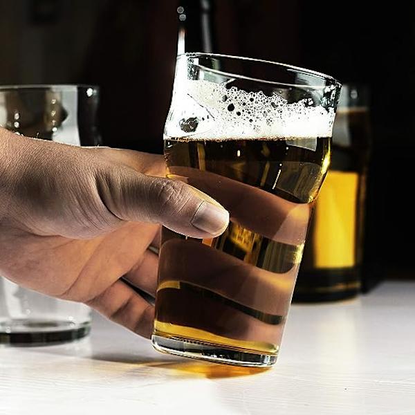 Pintglas, 19oz Brittiska Öl Glas, Klassiska Hantverksöl Glas, Premium Öl Glas Tumlare Set om 4, Pub Öl Glas, Unik Design Öl Glas Ea