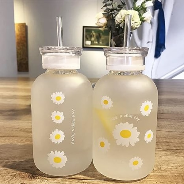 450ml Mælkejuice Sød Vandflaske med Skala 2 Låg Lille Tusindfryd Mat Bærbar Vandkop Græs Flasker Kreativ Praktisk Kop (4 Blomster)