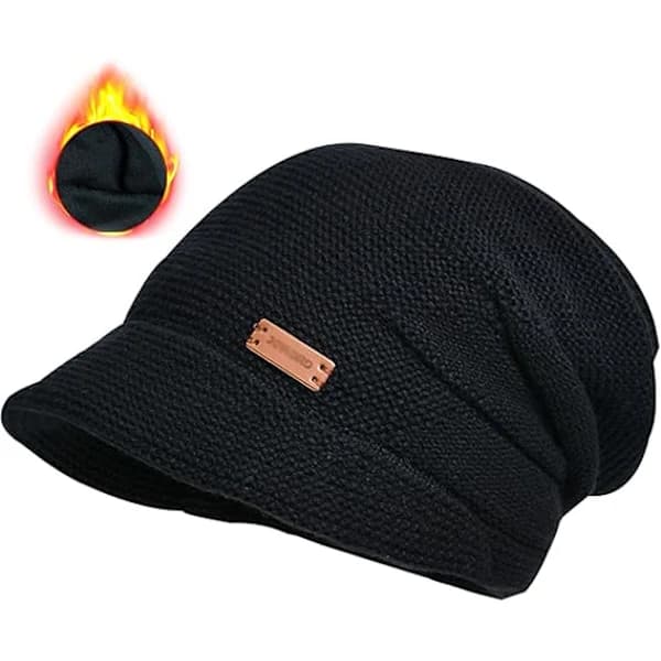 Stickad vinter basker för damer med fleecefoder, newsboy-mössa, med brätte och öronmuffar.