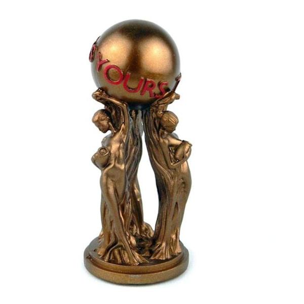 Verden er din harpiksstatue samleobjekt premium rekvisit filmreplika trofæ--