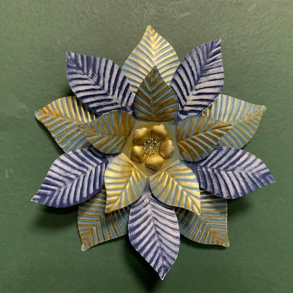 Metallblomstkunst Metallhagedekorasjon Moderne Blomster Skulptur Blomster Hengekunst Dekorasjon Henge for Innendørs Hjem Hage Patio Gjerde Stue