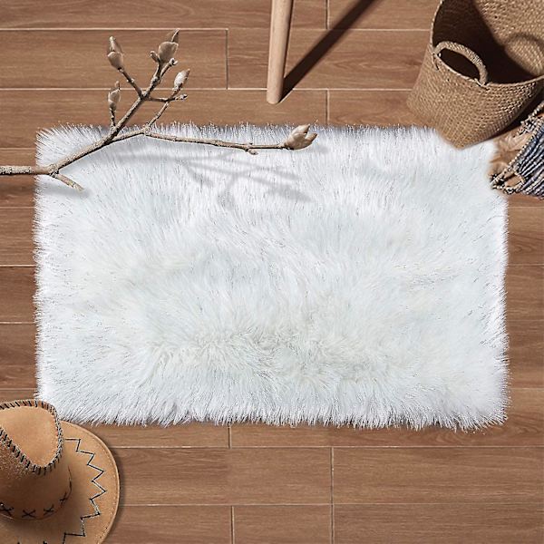Supermyk Falsk Saueskin Teppe For Soverom Gulv, Lusket Plysj Teppe, Falsk Pels Teppe, Sengside Tepper, 2 X 3 Fot Rektangel Hvit