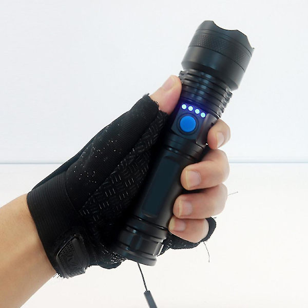 Genopladelig LED Lommelygte Med USB Kabel Til Vandreture Og Hundeluftning