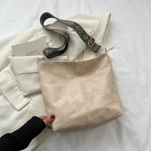 Kvinnors geometriska breda axelremsväska, stor kapacitet, crossbody-väskor, retro PU-läder, shopping- och resehandväska Khaki 30x25x10cm