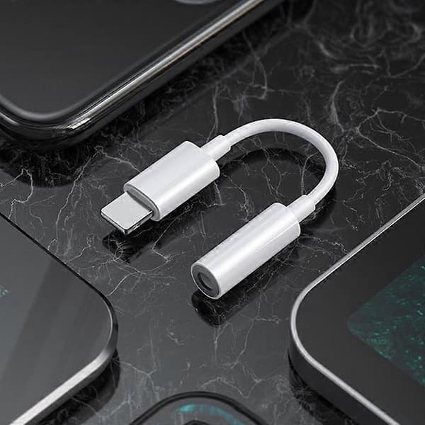 Hovedtelefon Øretelefon Jack Audio Converter Adapter Connector Kabel til iPhone