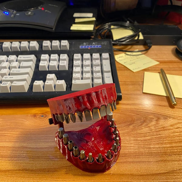 Boremaskine-bit Holder | Tandmodel Design | Holder Op Til 28 Bits | Passer Til 1/4 Tommer Hex Bit og Drive Bit Adapter (Rød)