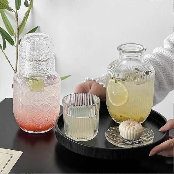Glaskanna och koppset, 540 ml med kopp som lock, präglat mönster K9W6 D 1set