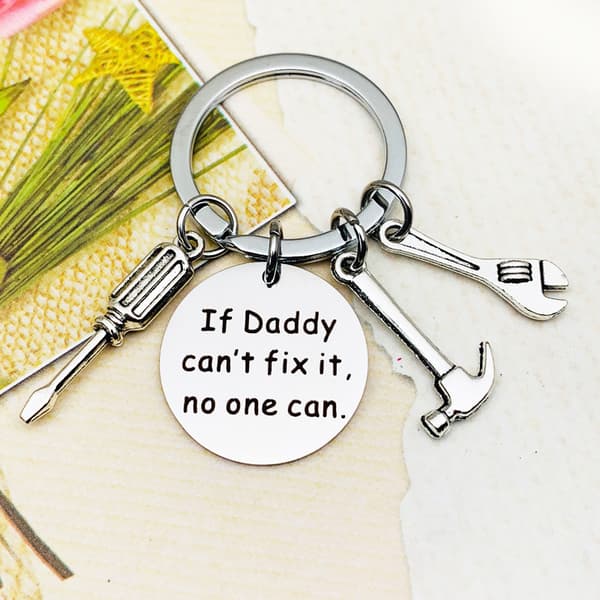 Hopeinen avaimenperä isälle Daddy