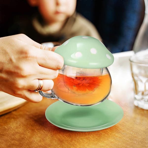 Tekop i glas til at drikke med si, grønt krus