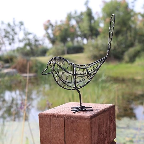 Metal Bird Figurines Iron Wire Bird Statue Bird Sculpture Collectible Tabletop Ornaments for Home Garden Decoration Black