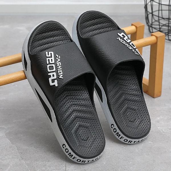 Luksus Sommer Mænd Kvinder Sandaler Åndbar Strand Flip Flops Casual Tøfler Stor Størrelse 48 49 Black Gold 42-43