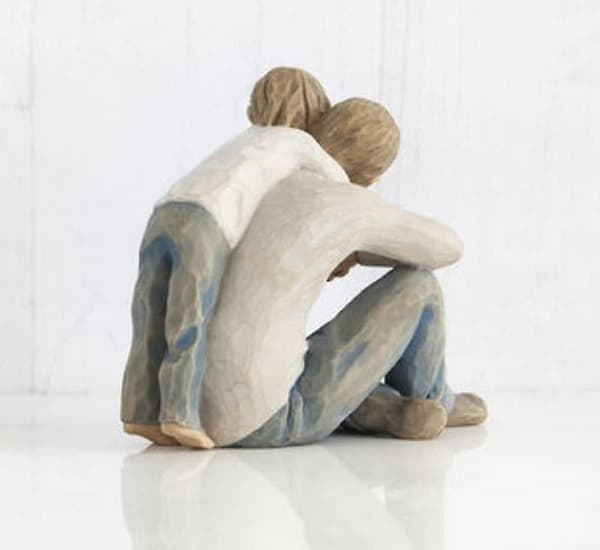 Se on isäni, veistetty käsinmaalattu hahmo