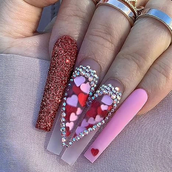 Valentines Press on Nails Long Coffin Nails Röd Rosa Hjärta Full Cover Falska Naglar med Rhinestones Akryl Naglar Matt Artificiella Naglar Valentines Stic