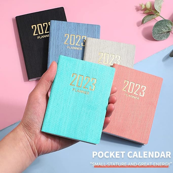 Kierrevihko Mini-muistikirja 365 päivää Kannettava taskumuistio Päivittäinen viikoittainen agenda Suunnittelijat Muistikirjat Toimistotarvikkeet Koulutarvikkeet (Väri: Vaaleanpunainen)