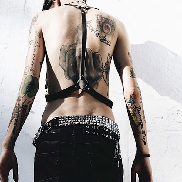 Justerbart Kroppsharnesk i Konstläder för Män, Axelband med Spännen, Metall-O-ringar, Gotisk Punk Svart Axelpansar Cosplay Clubwear