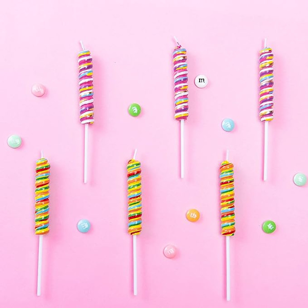 Sweety Rainbow Värikäs Lollipop-Kakun Kynttilä Koristeeksi Syntymäpäiväjuhliin, Vauvakutsuihin ja Hääjuhliin - Tarvikkeet ja Suosikki