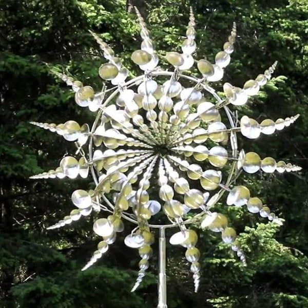Ainutlaatuiset maagiset metalliset tuulimyllyveistokset liikkuvat tuulen nurmikon tuulipyöreillä ulkona Dream Catcherin puutarhan sisustukseen