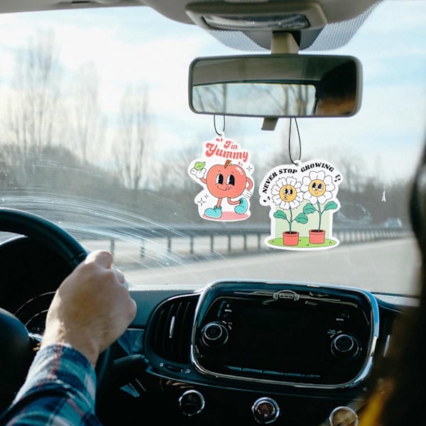 Auton tuoksuttimet - Retro söpöt auton sisustustarvikkeet riippuvina tuoksuina Kawaii tuoksutin autojen sisustukseen naisille ja teini-tytöille lahjaksi 5 kpl