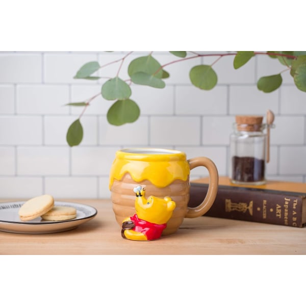 Nalle Puh Honung "Hunny" Pot Keramisk 3D skulpterad kaffemugg, 23 uns