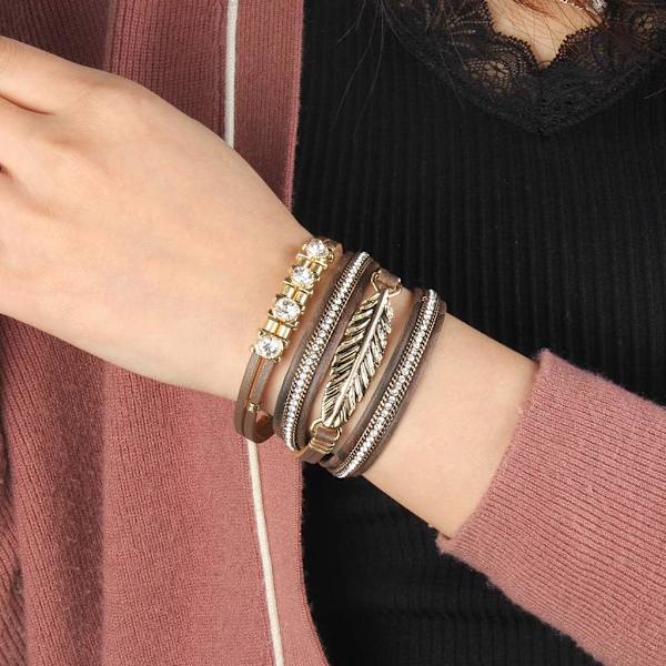 Heyone Dam Läder Manschett Armband Fjäder Multi Strand Armband Wrap Armband Turkos Boho Armband Flätad Läder