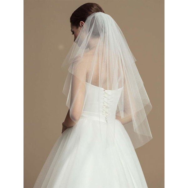 2 Tiers Brudslöja Kort Fingertip Brud Tulle Slöja med Kam och Klippkant (Elfenben)