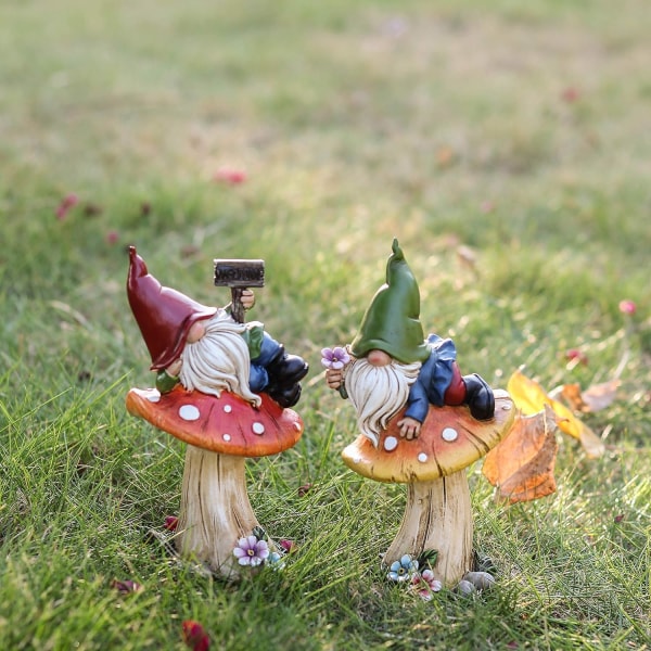 Funny Garden Gnomes Lawn Ornaments, Set of 2 Outdoor Gnomes Laying On The Mushrooms, Small Resin Garden Statue