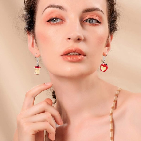 Heyone 3D verklighetstrogna röda äppleörhängen Hjärta halva äpplefrukter Dangle örhängen för kvinnor Flickor Statement Smycken