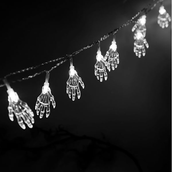 Solcellsbelysning för utomhusbruk, solcellsbelysning med dödskallehand, vattentät solcellsbelysning för inomhus- och utomhusbruk (7 m 50 LED, vit)