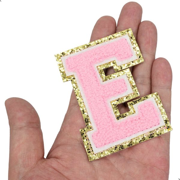 Englannin kirjain E - Rauta-on-korjauslaastarit Aakkosten ompelutarrat Vaatteiden merkit, kultaisilla glitterillä reunustettu, liimapintainen tarra (Vaaleanpunainen E) EPink