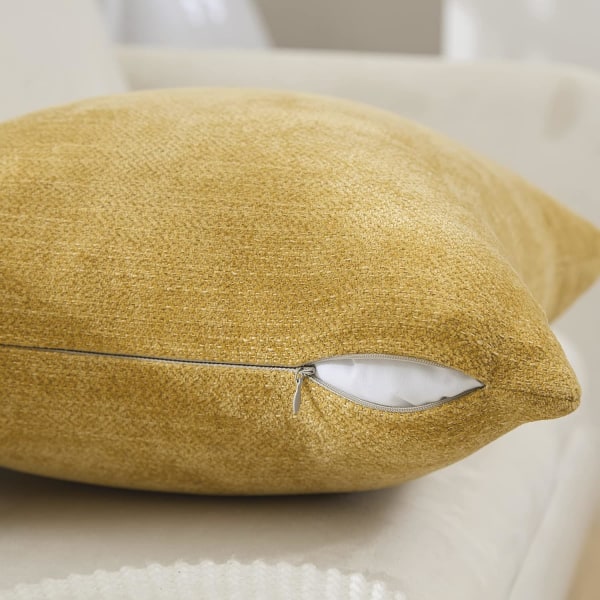Stor putetrekk 24x24 tommer, sett med 2 mellomstore gule putetrekk, sofa, stue, hjemmedekorasjon, firkantede karakteristiske putetrekk