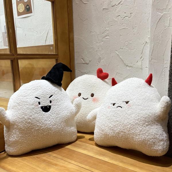 Sød spøgelsespluchepude, blød hvid hjerteformet spøgelsesbamse, plys kawaii-dukkelegetøj, sjovt værelse, dekoration, fødselsdag, halloween, jul 16 tommer