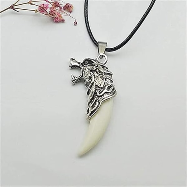 Halsband med varghuvud och hundtand i retrostil för män, smycke med spjut i läder för tonårspojkar och vuxna (01 Silvervit 01)