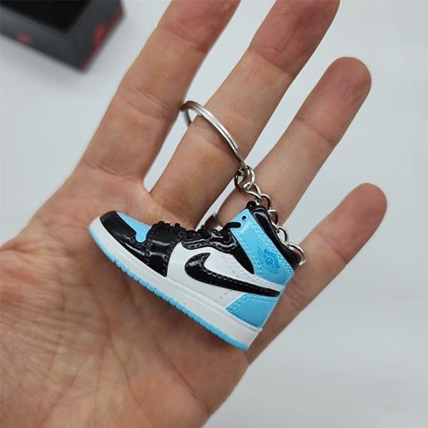 Mini Sneaker nyckelring, unisex sportsko nyckelring, cool nyckelring för presenter