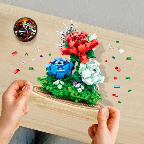 Ruusun kimppujen rakennuslelu lasikuvun kanssa, Bonsai-puun rakennuspalikkalelu kodin sisustukseen, kasvitieteellinen kokoelmaidea (624 osaa)