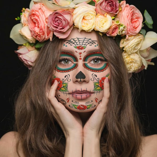 Kuolleiden päivän kasvotatuoinnit – 4 arkkia Halloween väliaikaiset tatuoinnit Kasvotarrasarja Día de Los Muertos Glitter Red Roses