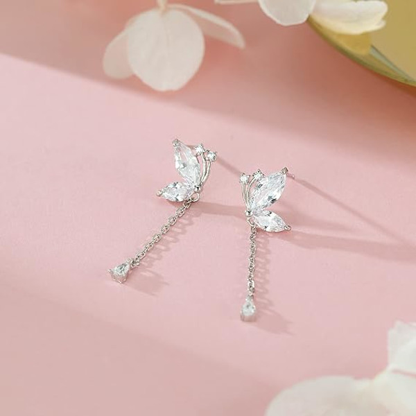 925 Sterling Silver CZ Butterfly Dangle Örhängen för Kvinnor Tonårsflickor Vackra Butterfly Drop Tassel Örhängen Droplet Chain