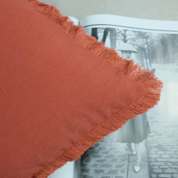 2 kpl Koristeelliset luonnonpellava tyynynpäälliset tupsukoristeilla, maalaistalon boho-tyyliin, reunustetut neliömäiset tyynynpäälliset sohvalle, 18 x 18 tuumaa, poltettu tiili