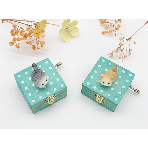 Gift Wrapped Mini Wooden Hand Crank Music Box with Lovely Cat (Tune: Castle in The Sky) (White Grey)