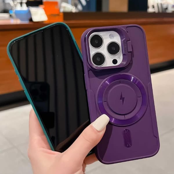 Magnetisk silikondeksel med usynlig linsestativ, trendy galvanisert magnetisk anti-fall mykt silikondeksel til iPhone14 PRO (grå)