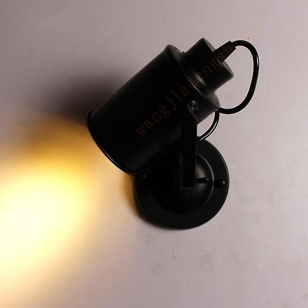1 stk E27 Vegglampe