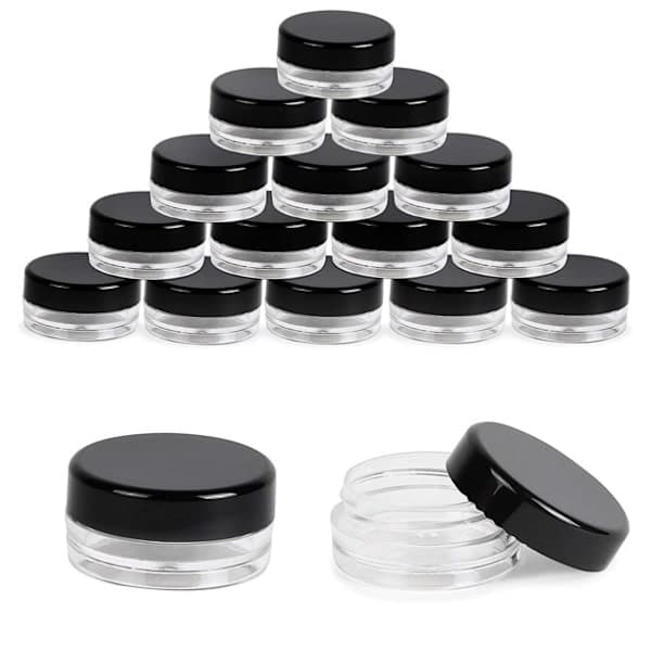 60-pack små plastburkar med svarta lock, etiketter ingår, 3 ml vardera