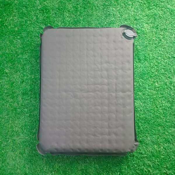 Inflatable camping mat, 5 cm thick, lightweight beach mat, suitable for camping, arenas and bleachers, grey.
