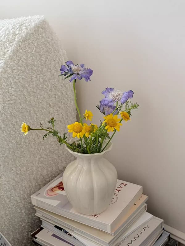 1 Ceramic Vase for Tabletop Flower Arrangements, Decorative Ceramic Vase