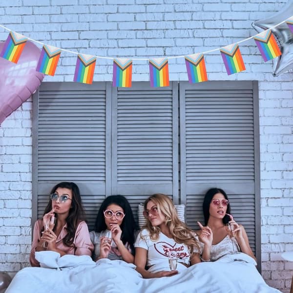Pride Banner String Flag Fargerik Polyester Delikat Klassisk Design Lett Vekt Ikke Lett å Deformere Lett å Henge