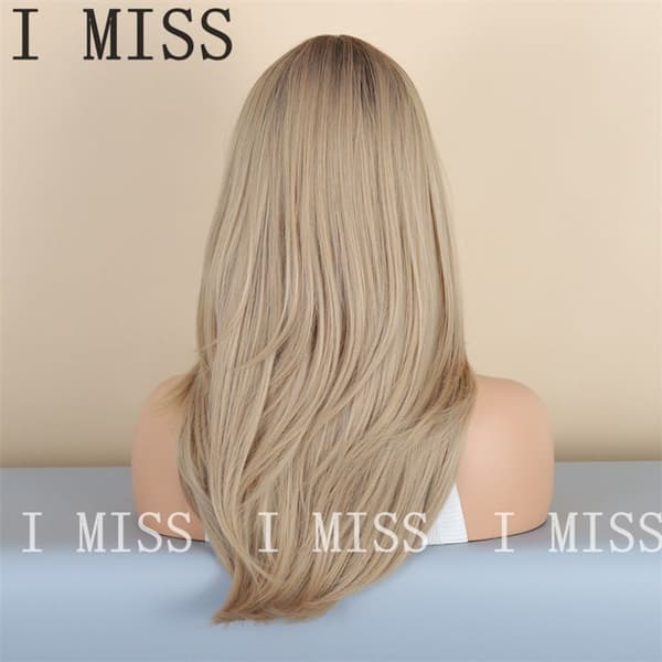 Natural Synthetic Wig with Golden Brown Gradient and Eight-Shaped Bangs