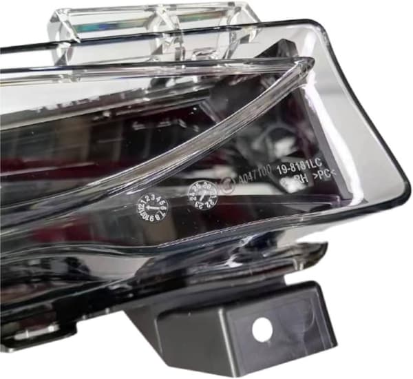Suitable for Tesla Model 3/Y Right Front Fog Light Daytime Running Light 1077391-00-E 1077392 Right right