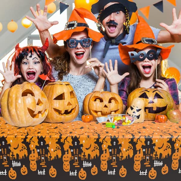 Halloween dug, orange uhyggelig græskar rektangulær plastik dug, 130 x 220 cm, stor hal
